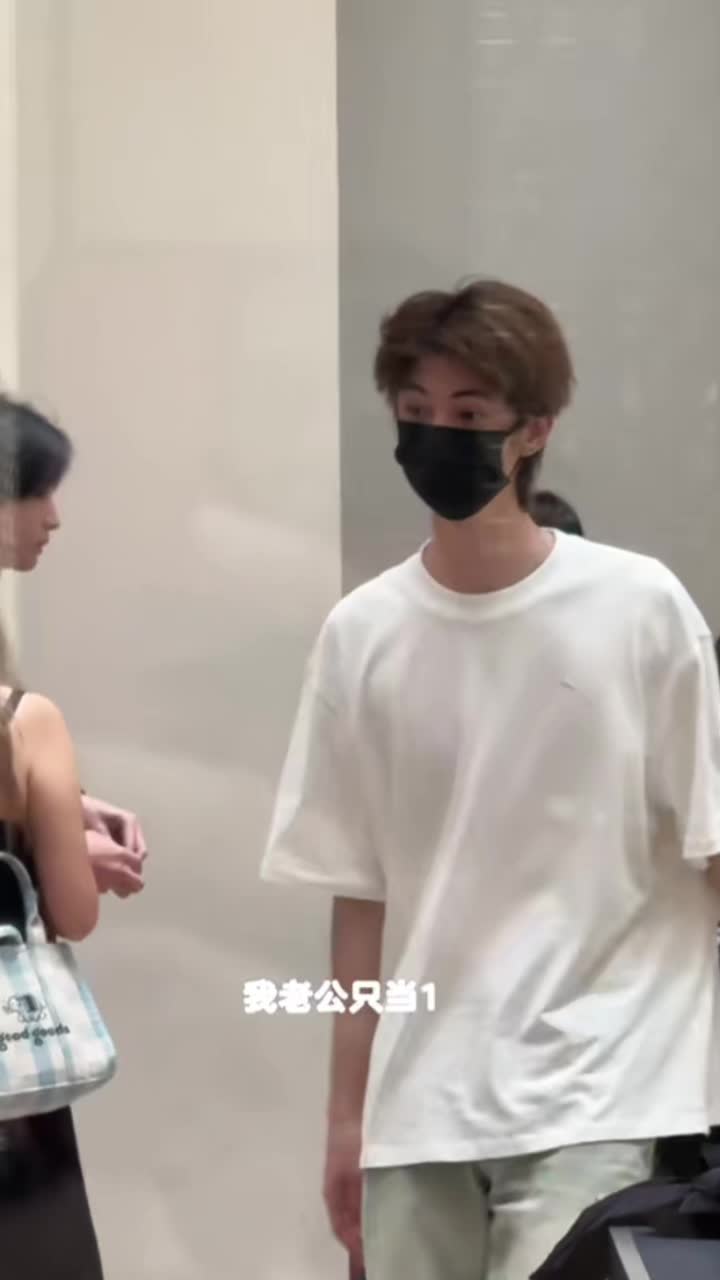 @♡ 𝐬𝐡𝐢𝐩𝐩𝐞𝐫𝐁𝐋𝐨𝐬𝐬 ♡