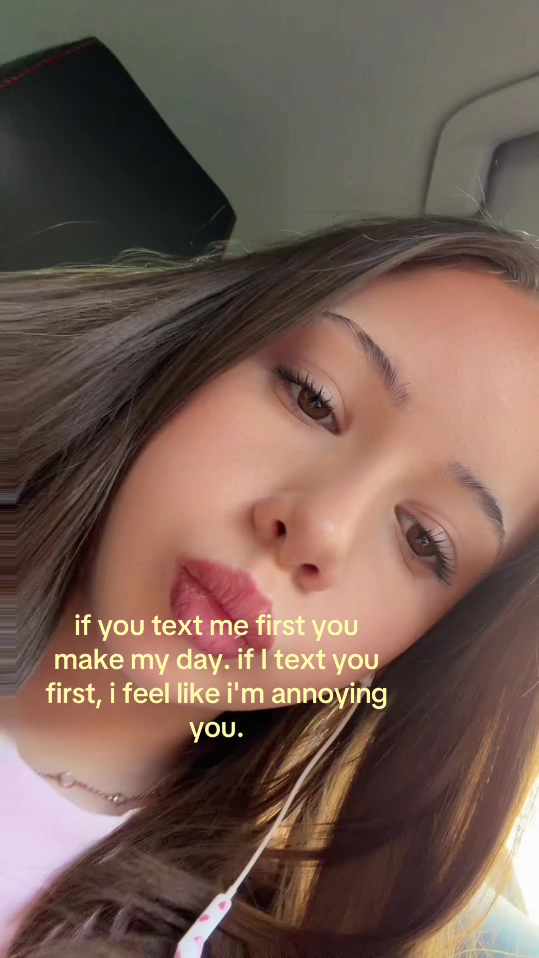 @𝐦𝐨𝐧𝐚'🫧