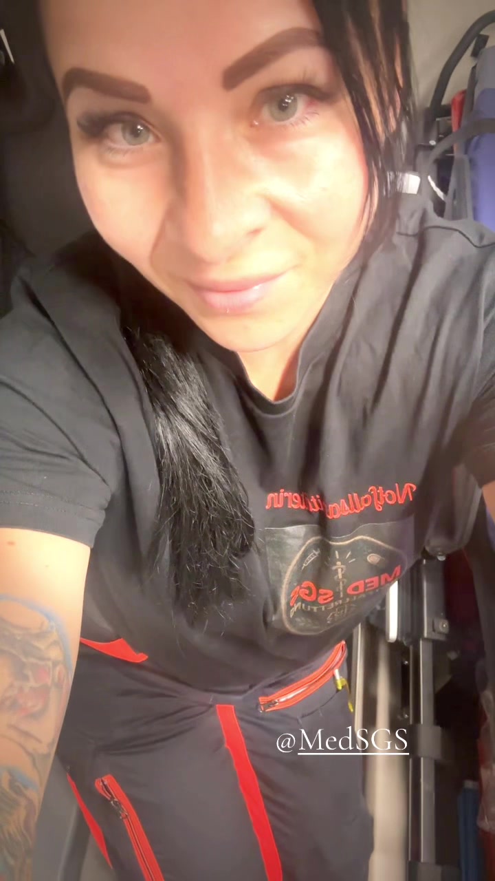 @Adrenalina_Notfallsanit&auml;terin