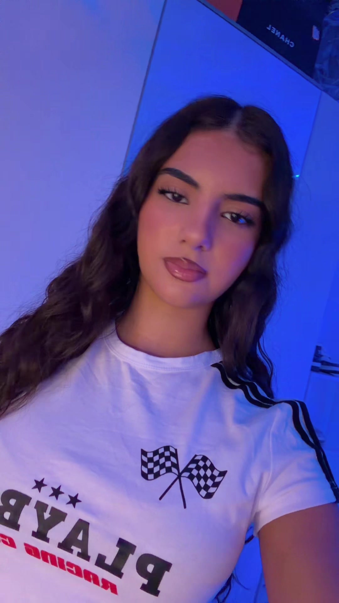 @👠