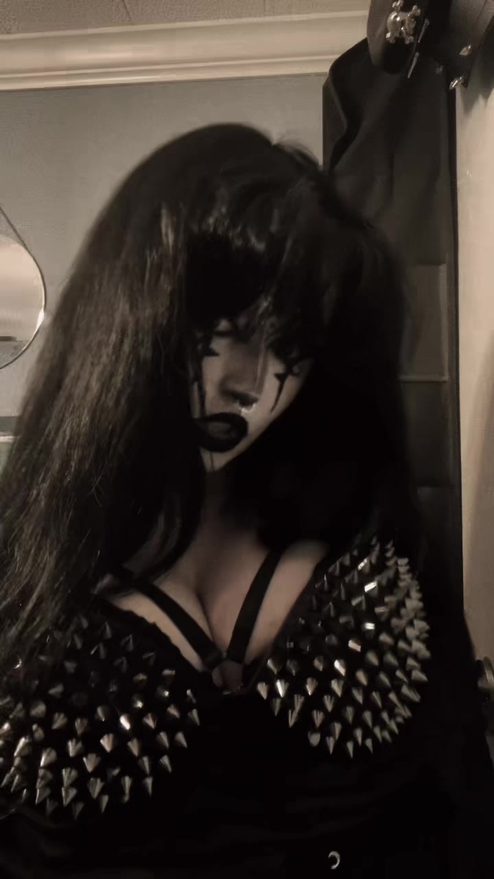 @🦇🖤🧿~ 𝒁𝒖𝒛𝒖 ~🧿🖤🦇