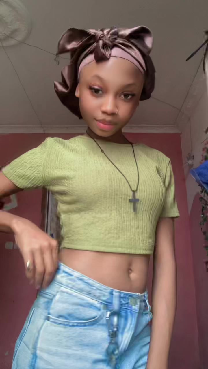 @PETITE S&OElig;UR DE LA NATION🇨🇩