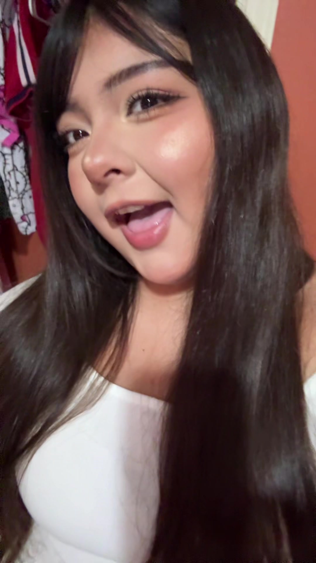 @😇🫰🏻