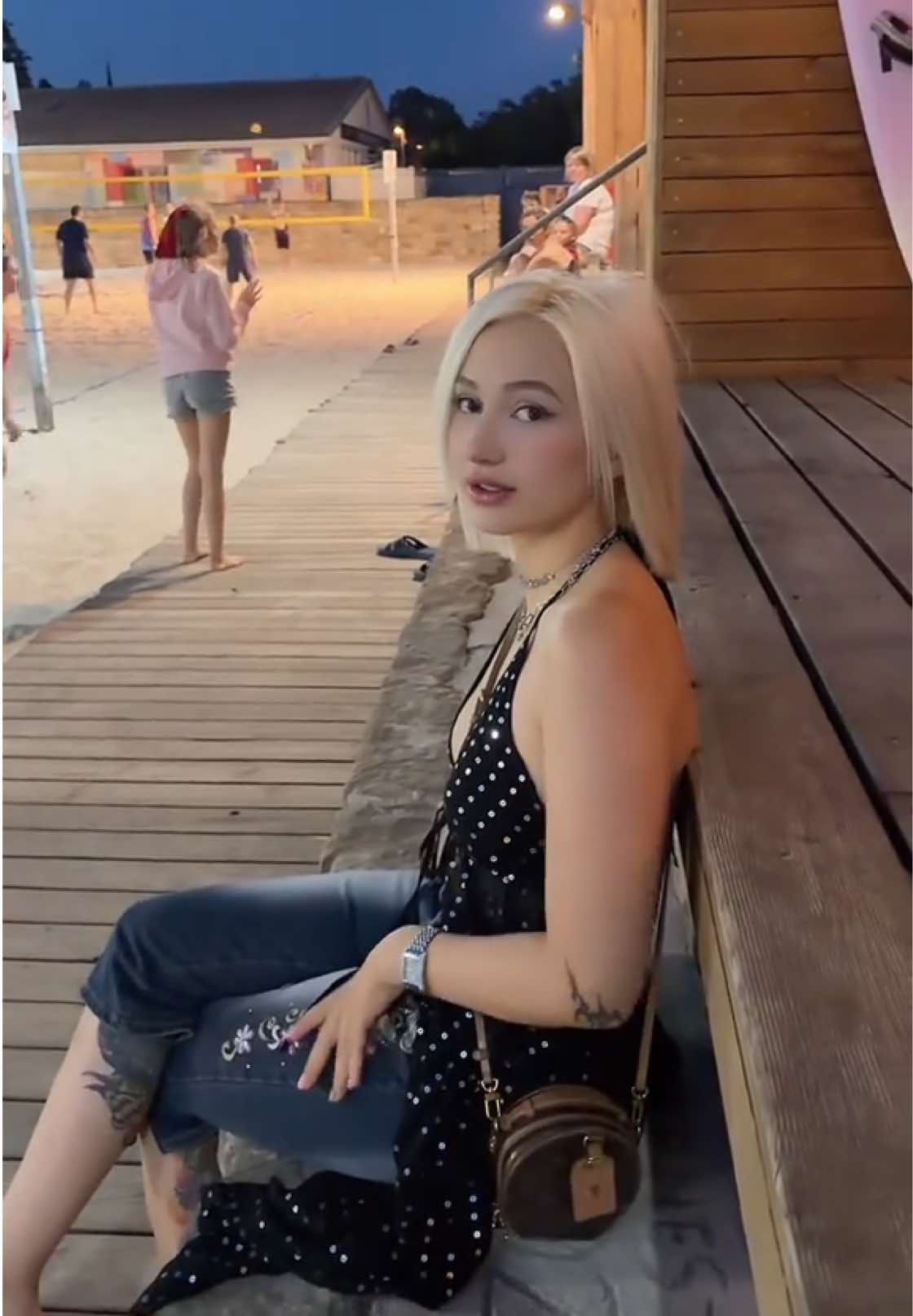@tealphoeniks