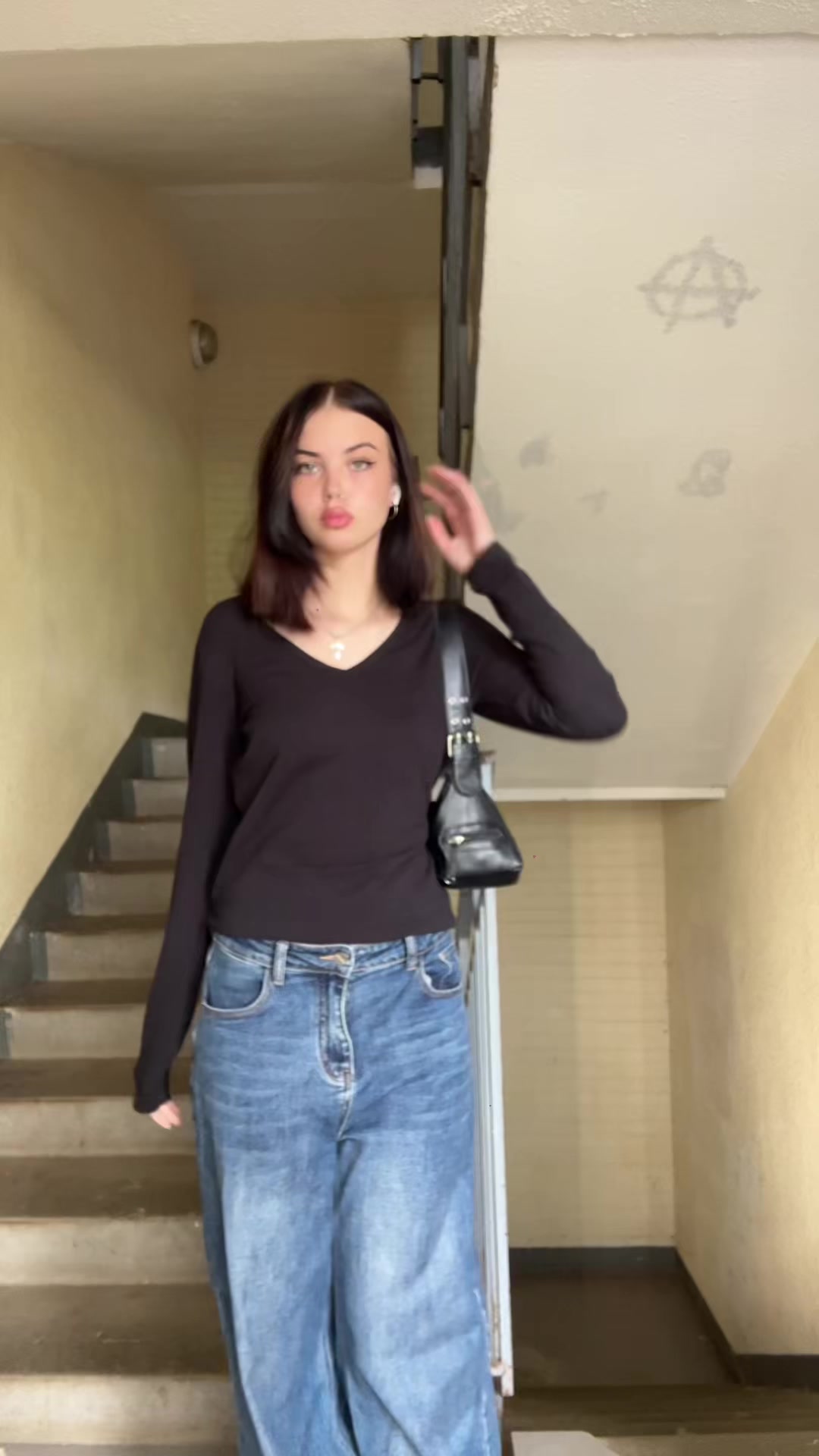 @алисия
