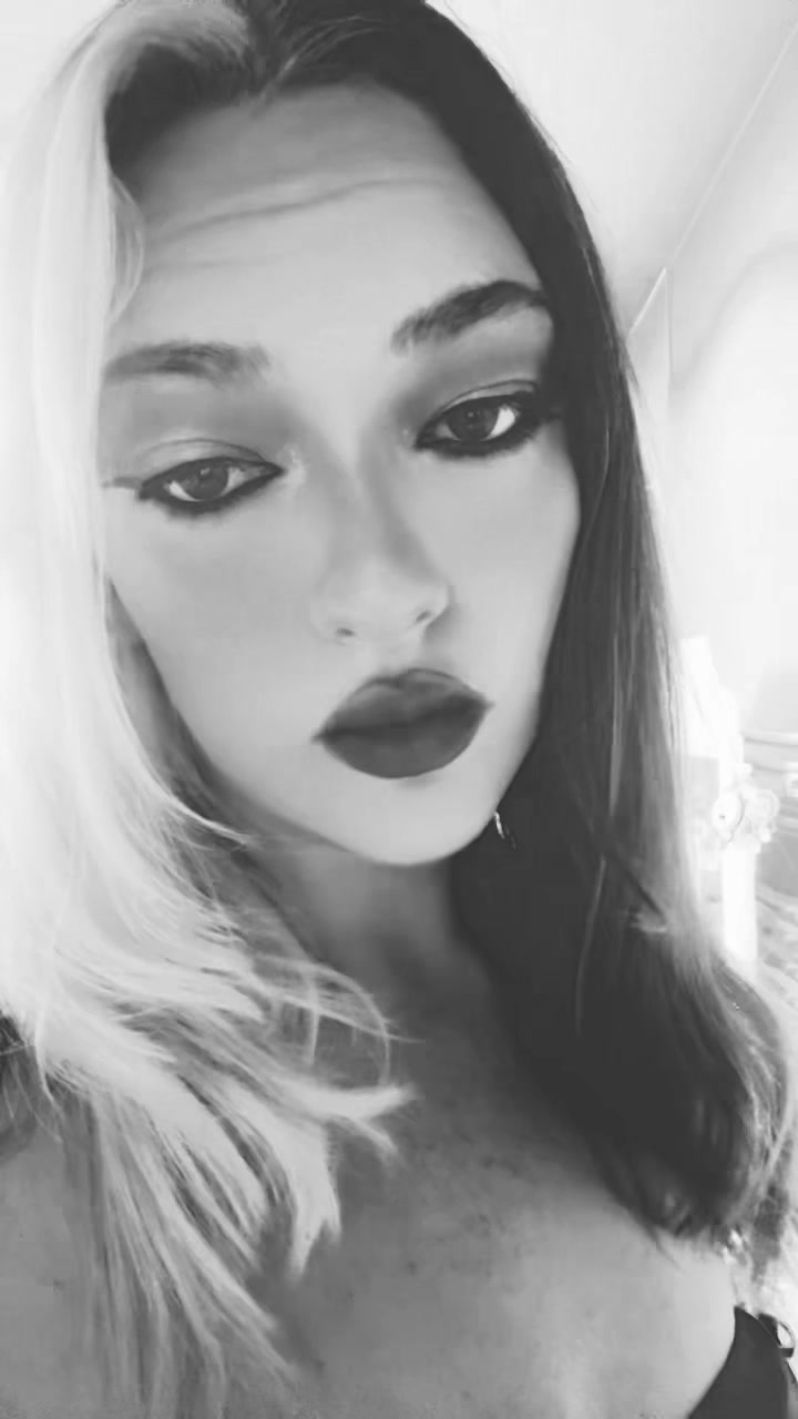 @EllieJane(mels version)🩵