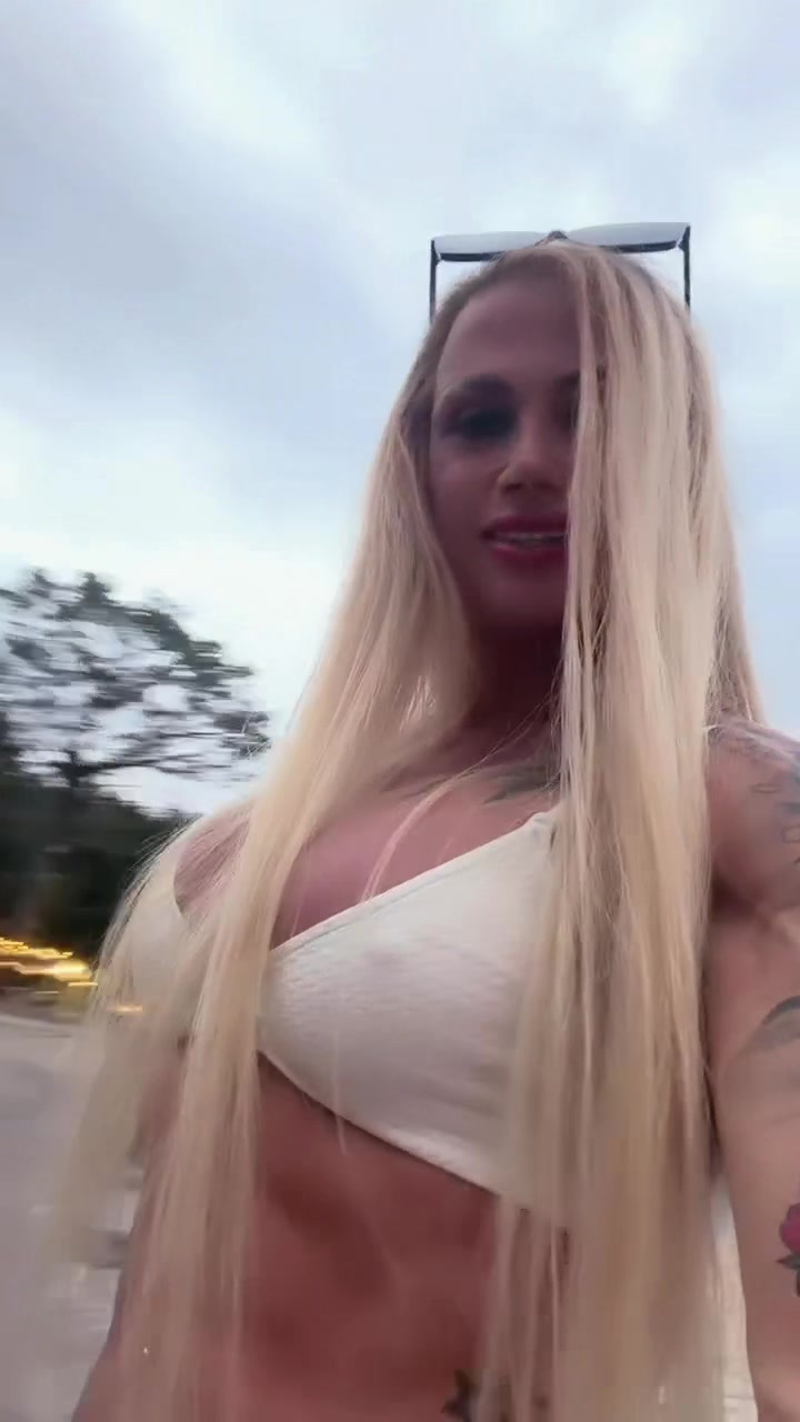 @Angela Zisi