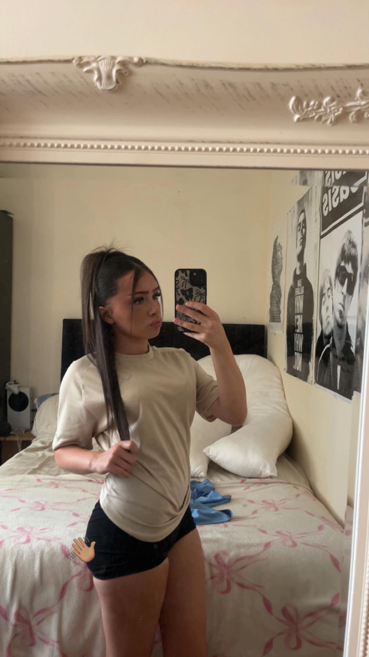 @𝐇𝐚𝐫𝐩𝐞𝐫🧟&zwj;♀️