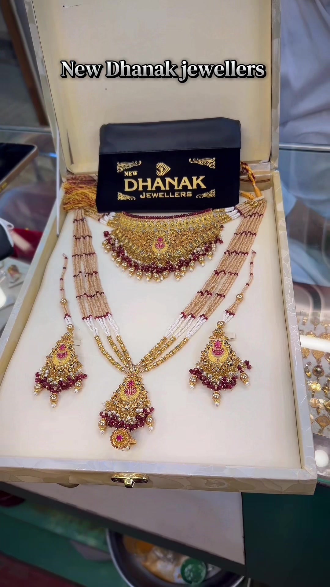 @New Dhanak jewellers