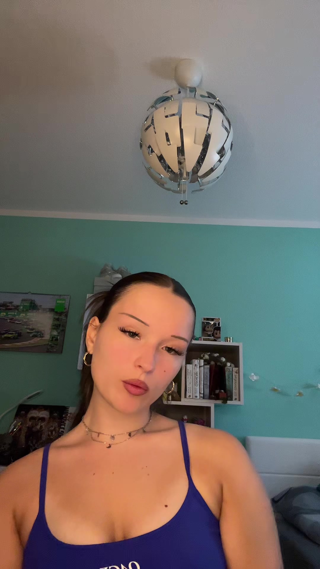 @vickyﾒ𝟶🏎️