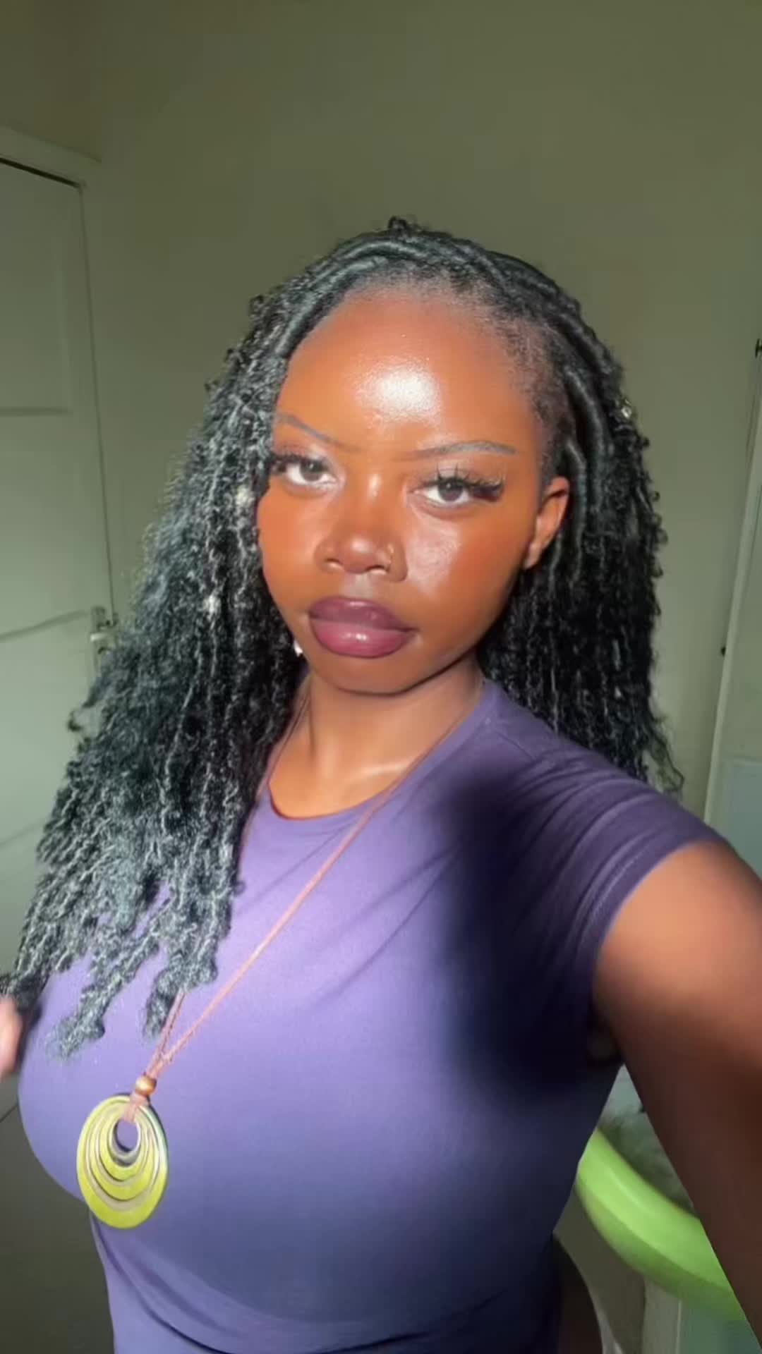 @🧝🏿&zwj;♀️