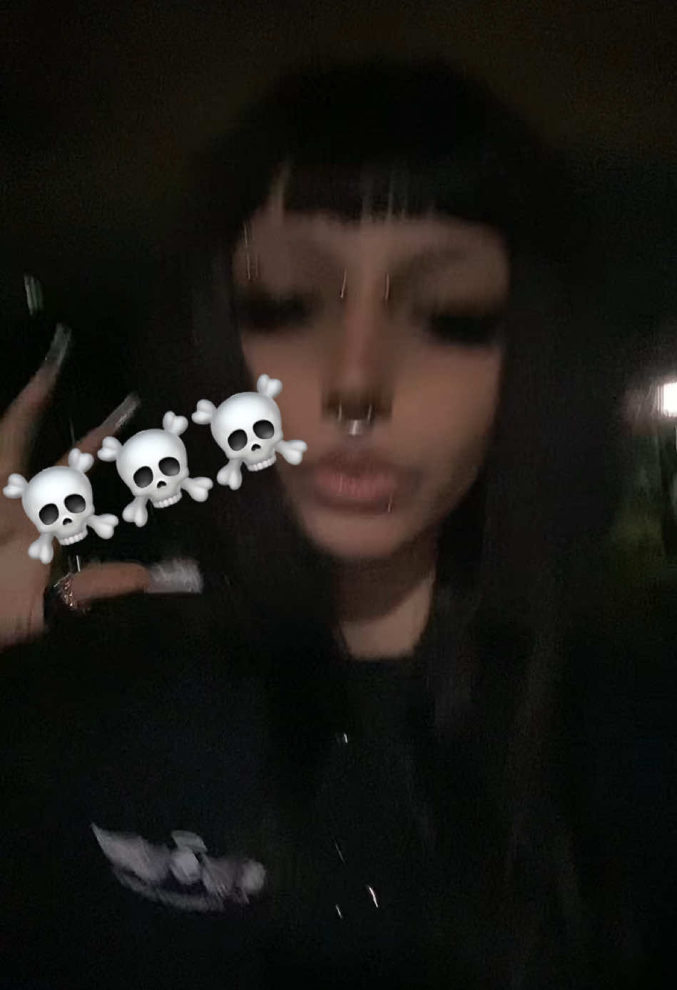 @roshana ☠︎︎