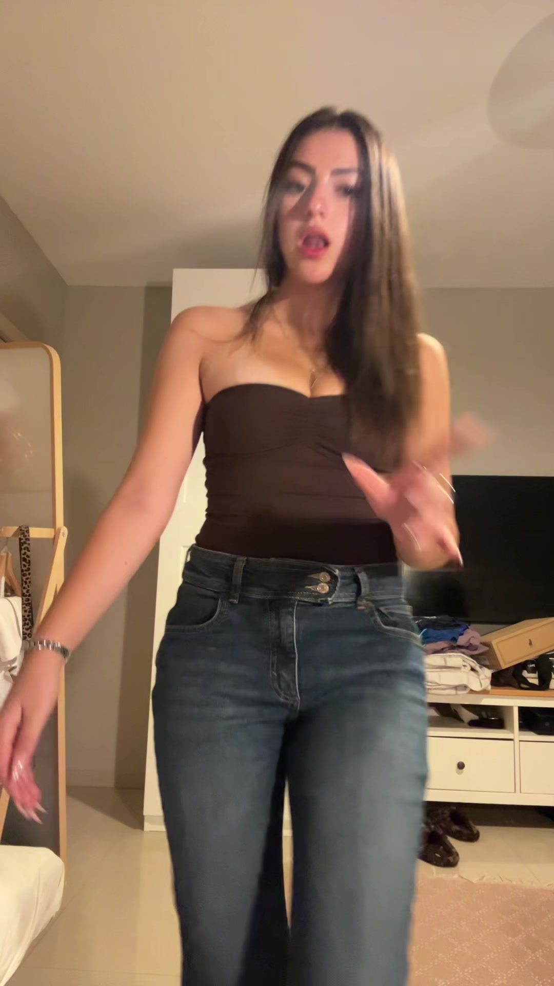 @Avivoosh😈