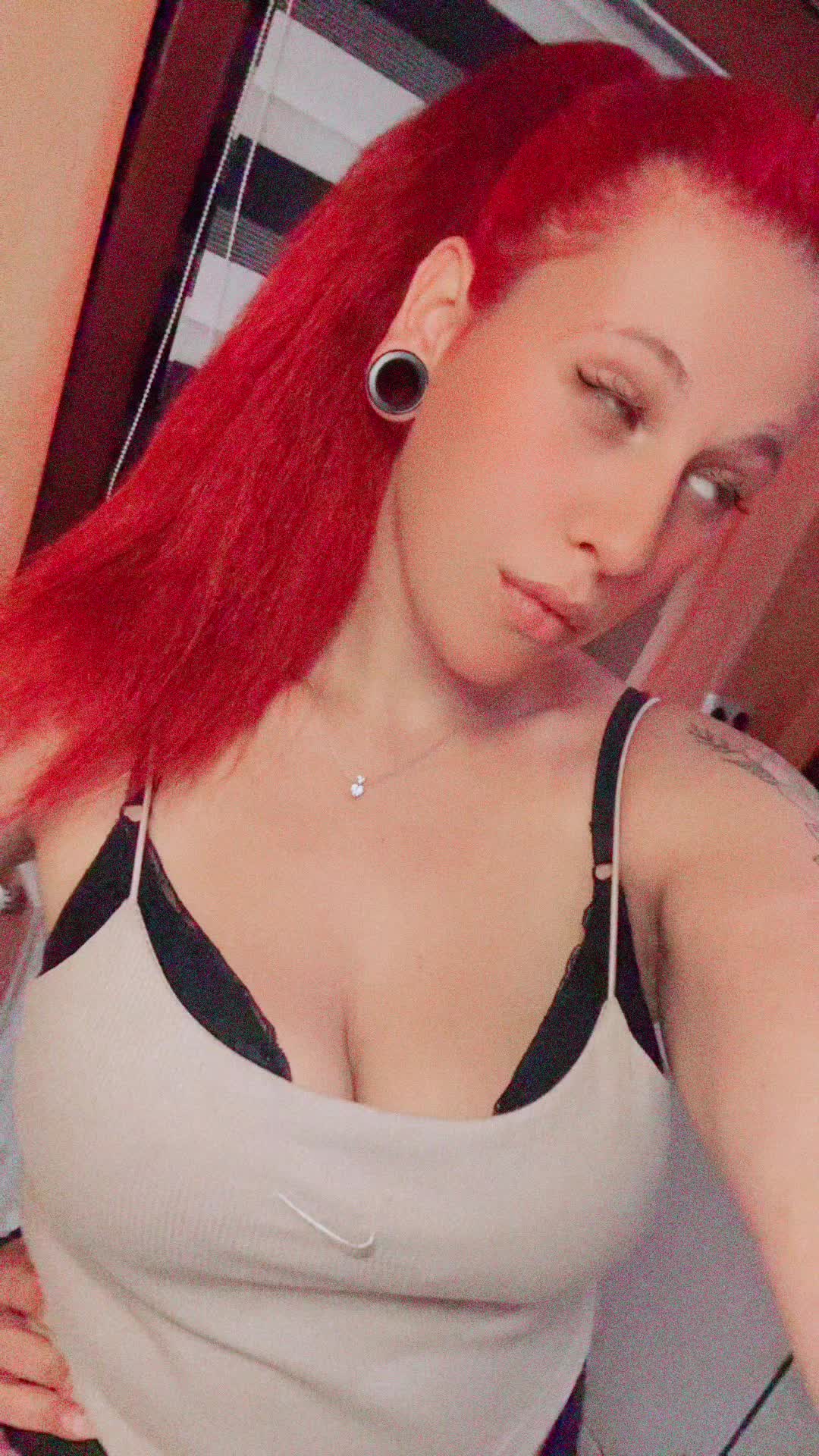 @Vivi😈