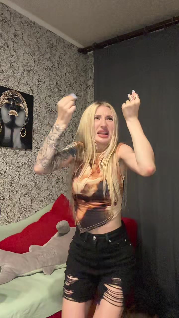 @haunted_queen