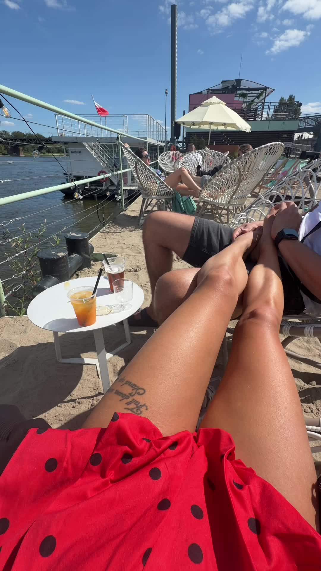 @alinaszaa