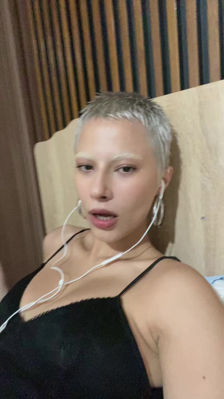 @🫒