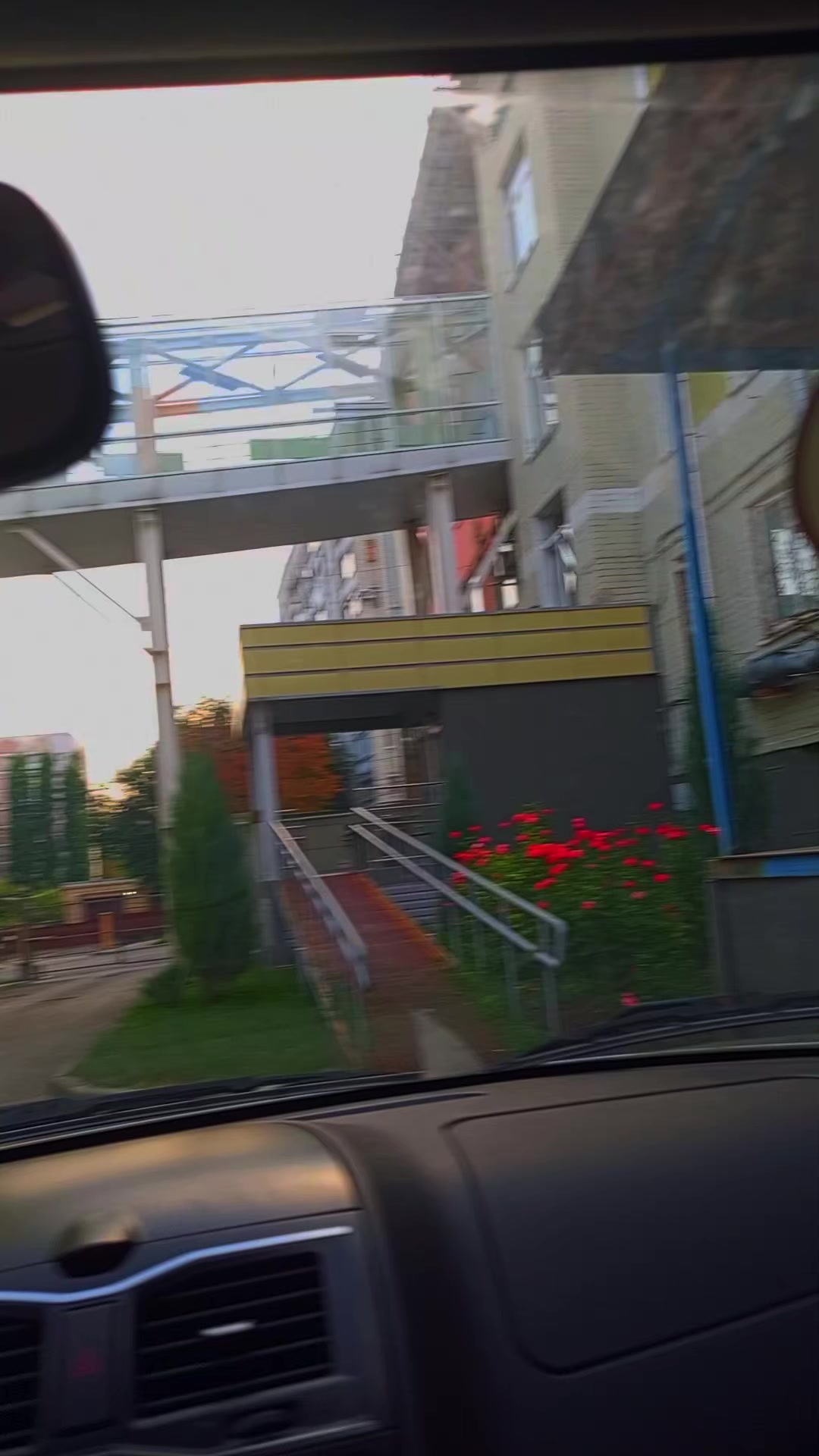 @Милости прошу, к нашему шалашу