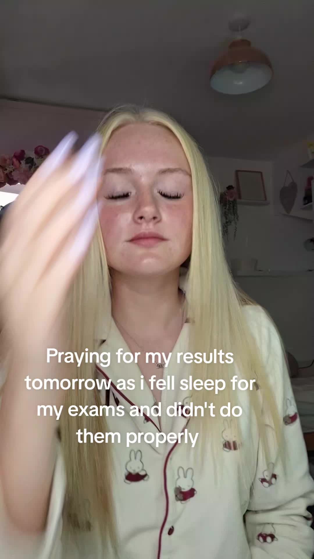 @AnnieLee
