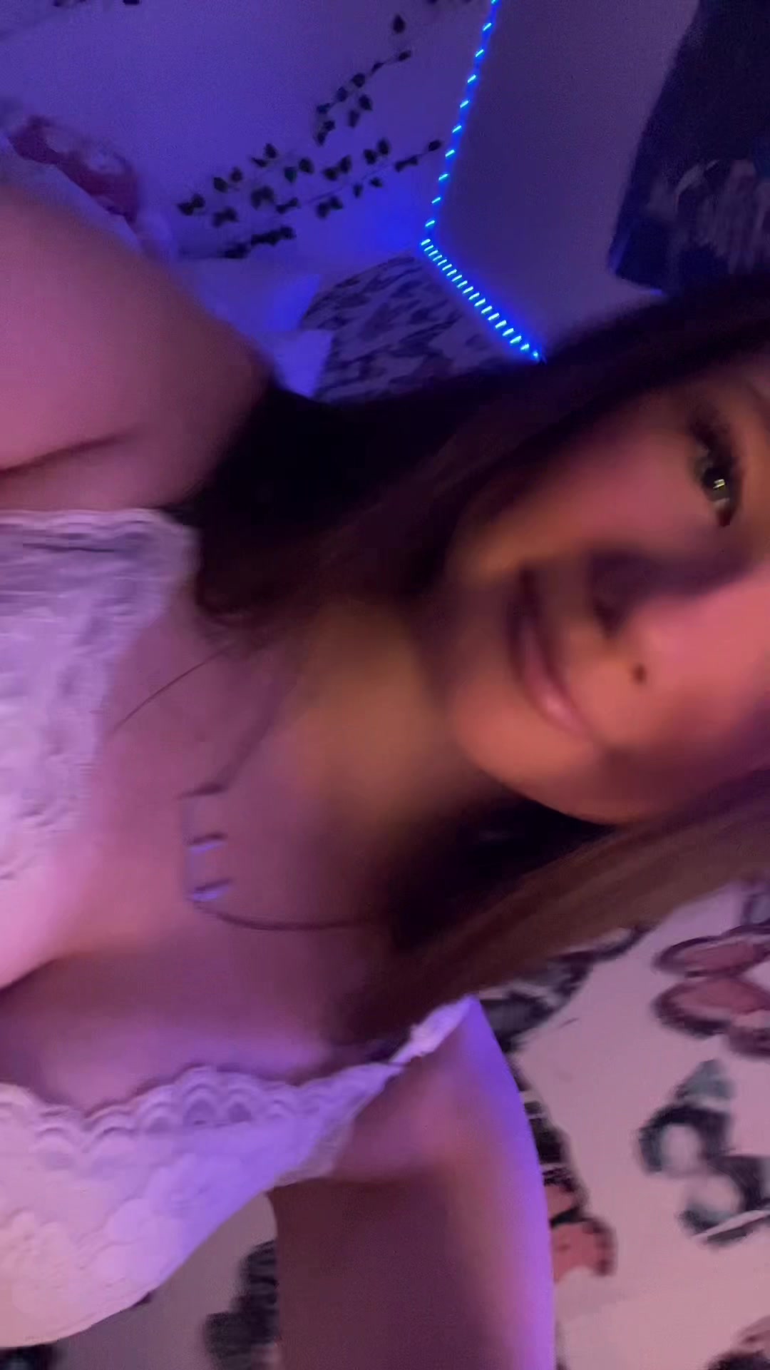 @𝓔𝓿𝓮𝓵𝓲𝓷𝓪
