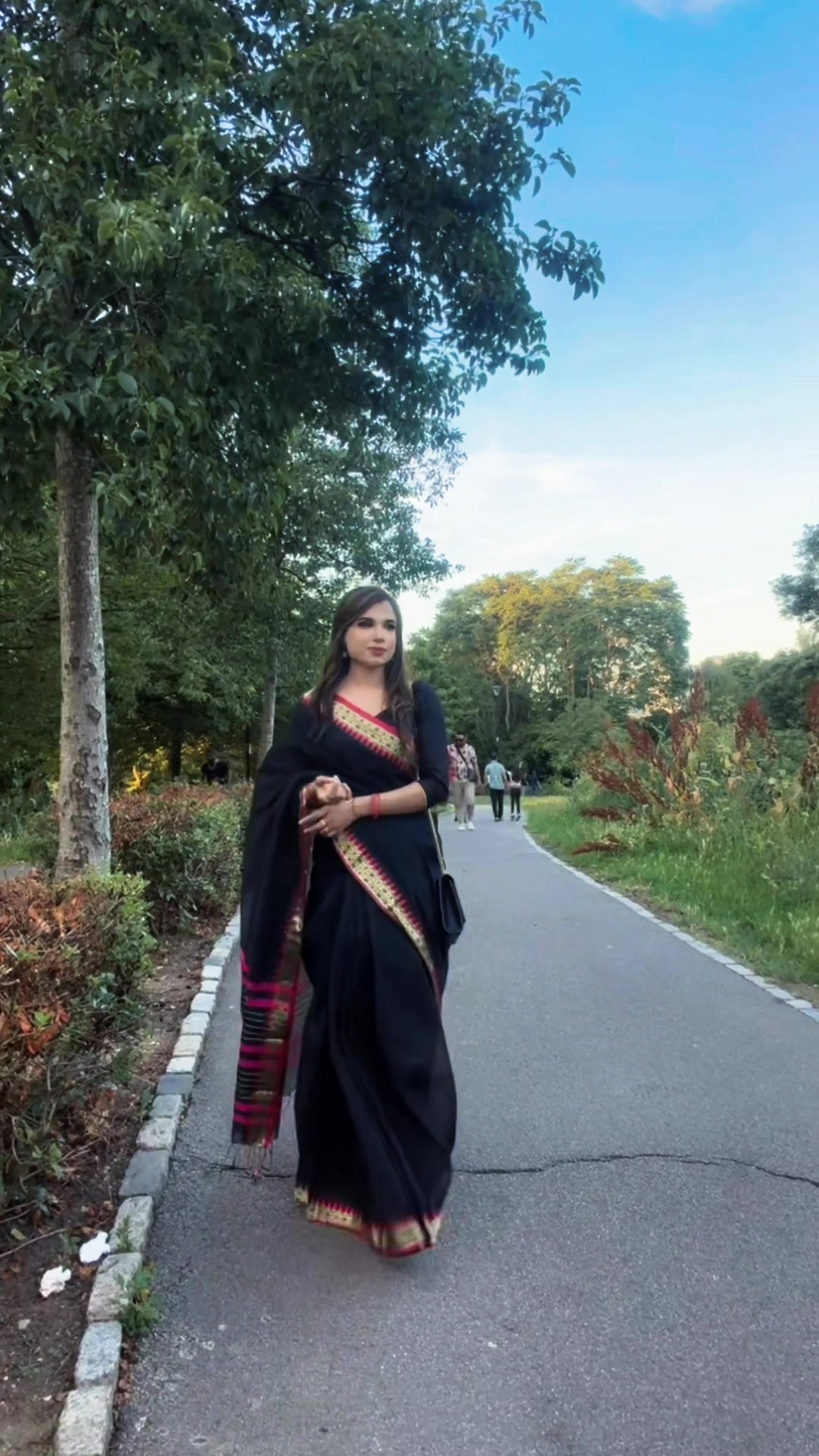 @Shuha25 🫶 🇬🇧 🇧🇩