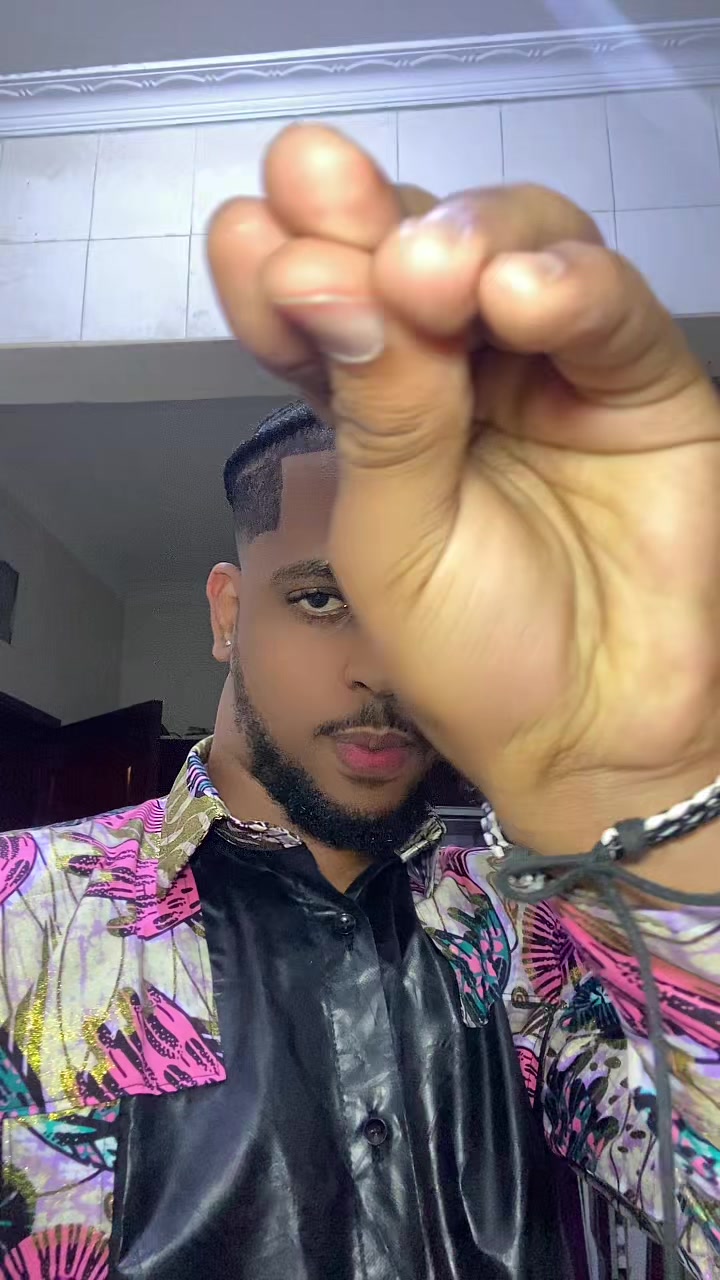 @BellyAmaral 🧸🇨🇩🇵🇹