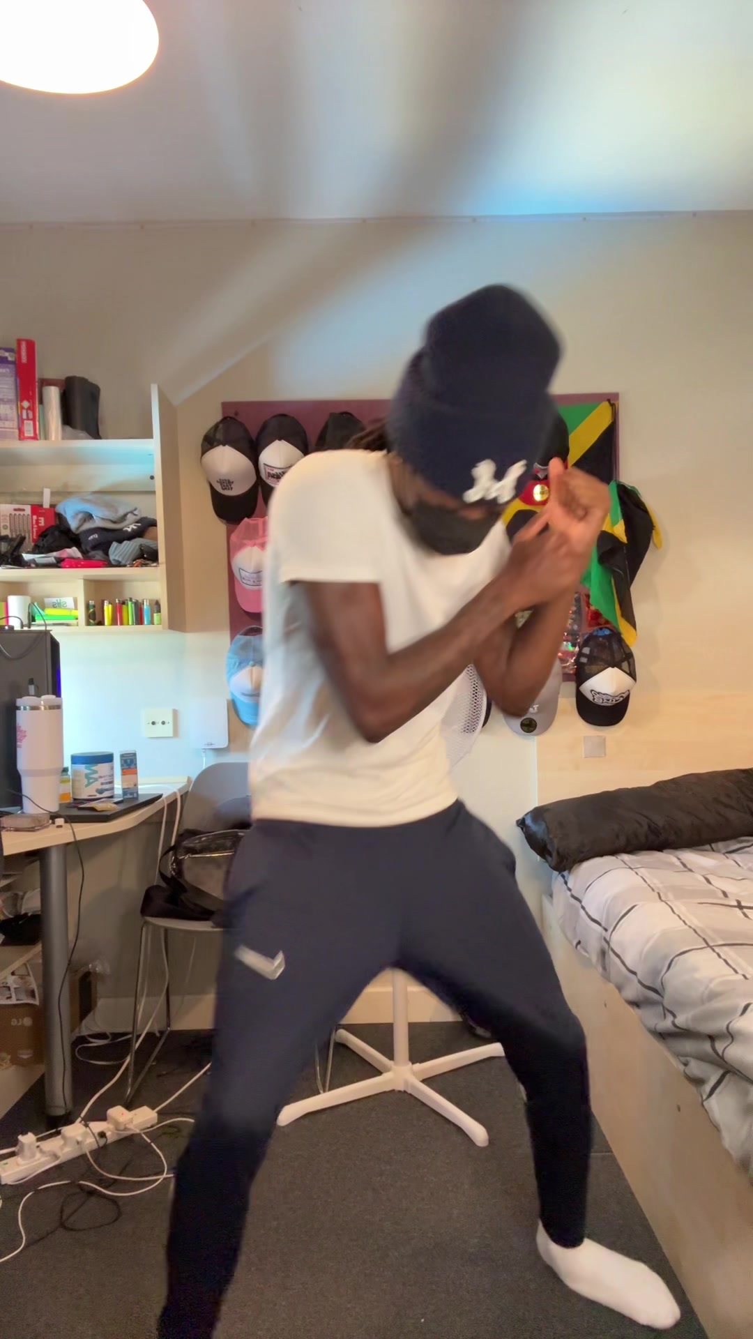 @Skinni