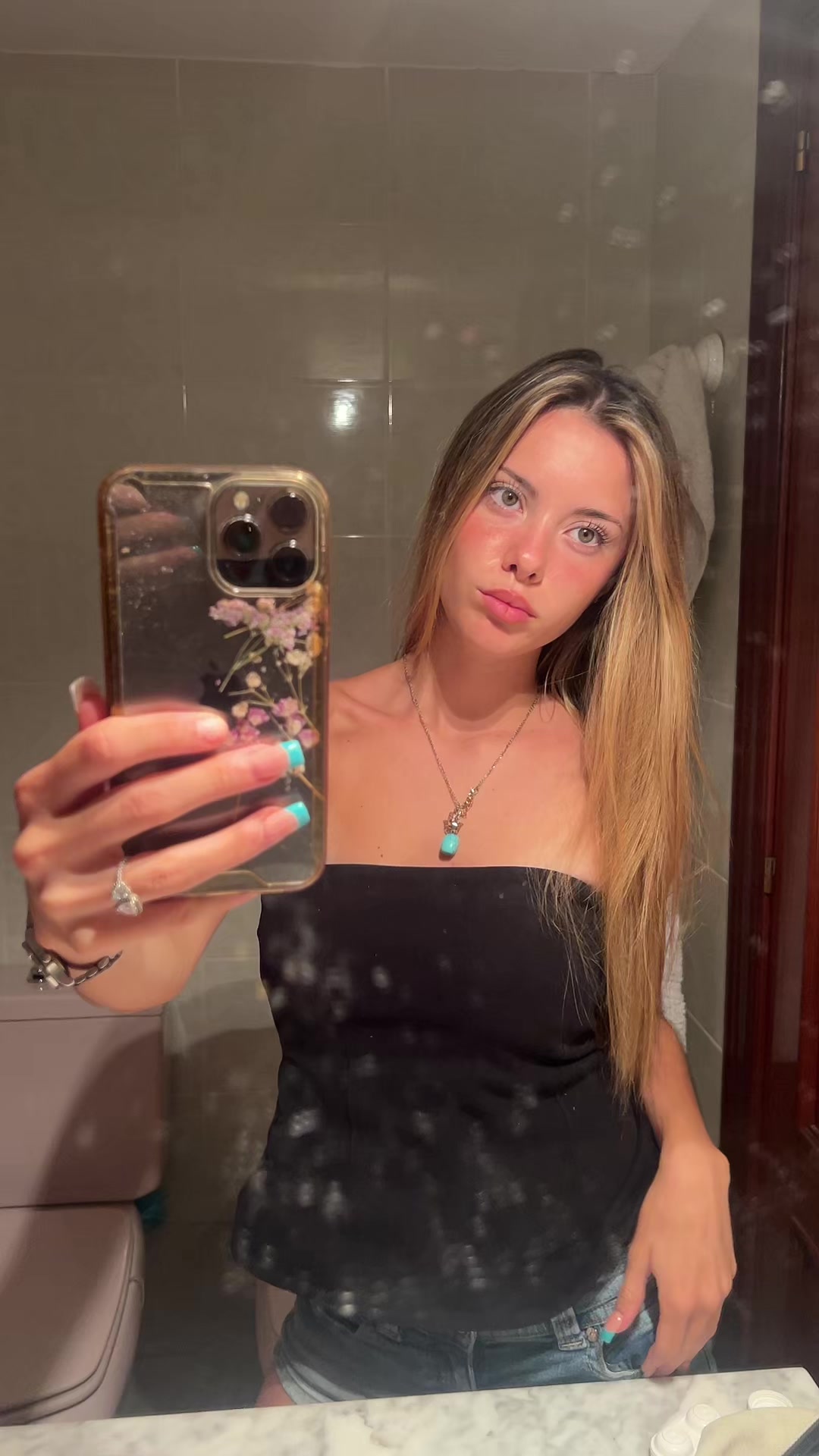 @AITANA MARTIN