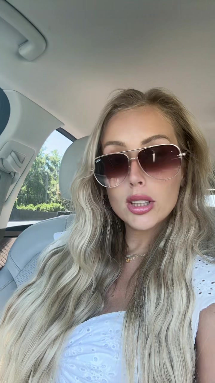 @Kelly_Marie_💛