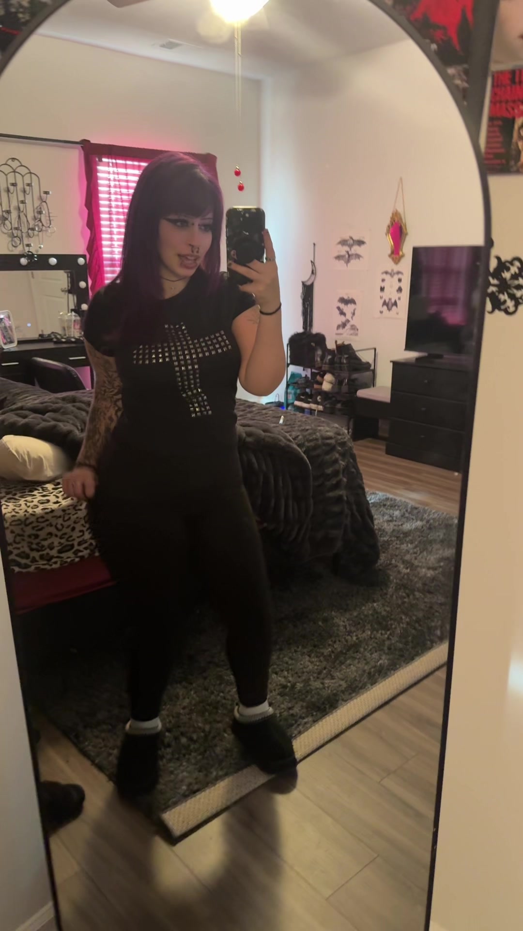 @JaneSpookyHot