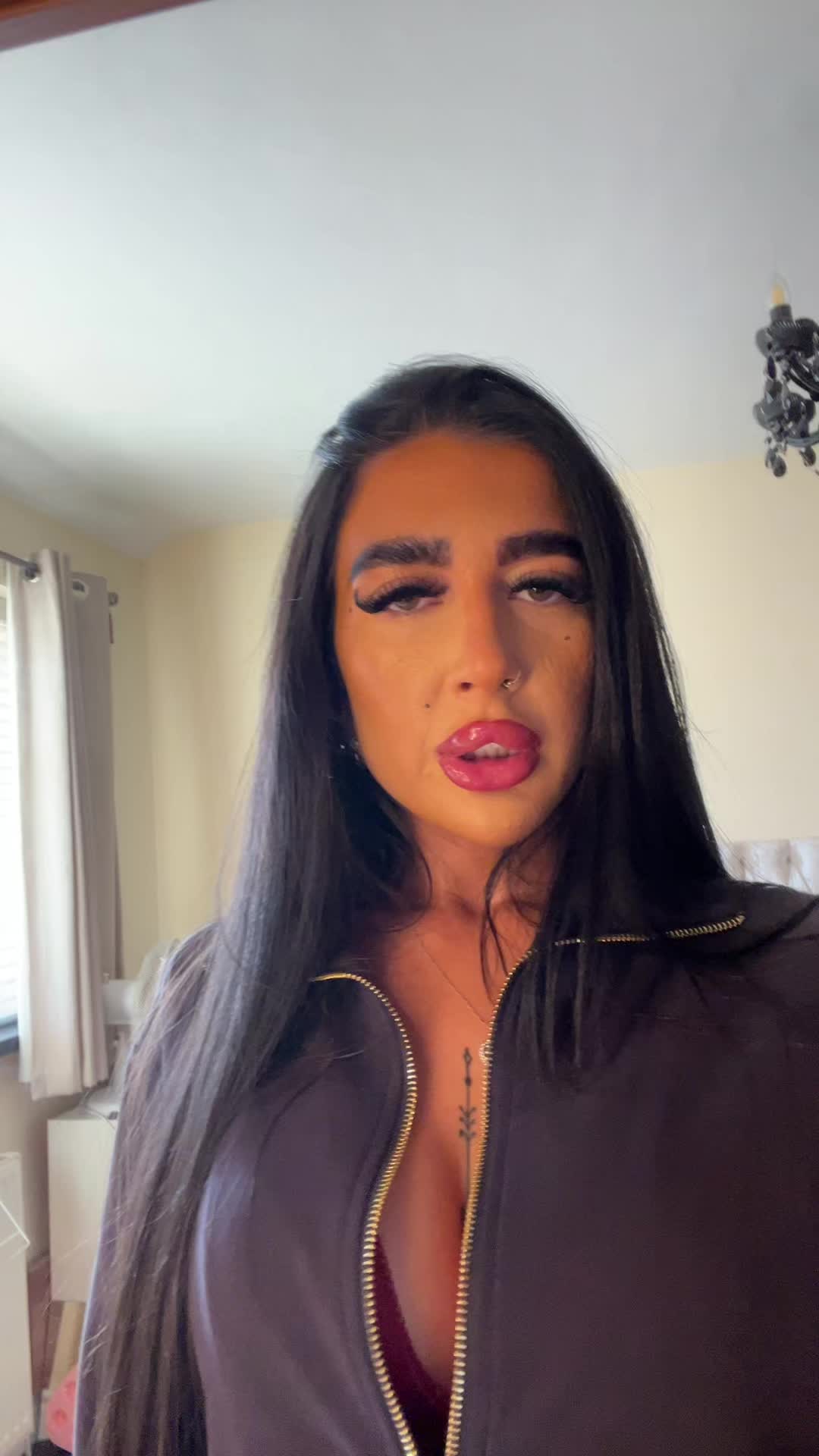 @Isabelleyoungxo