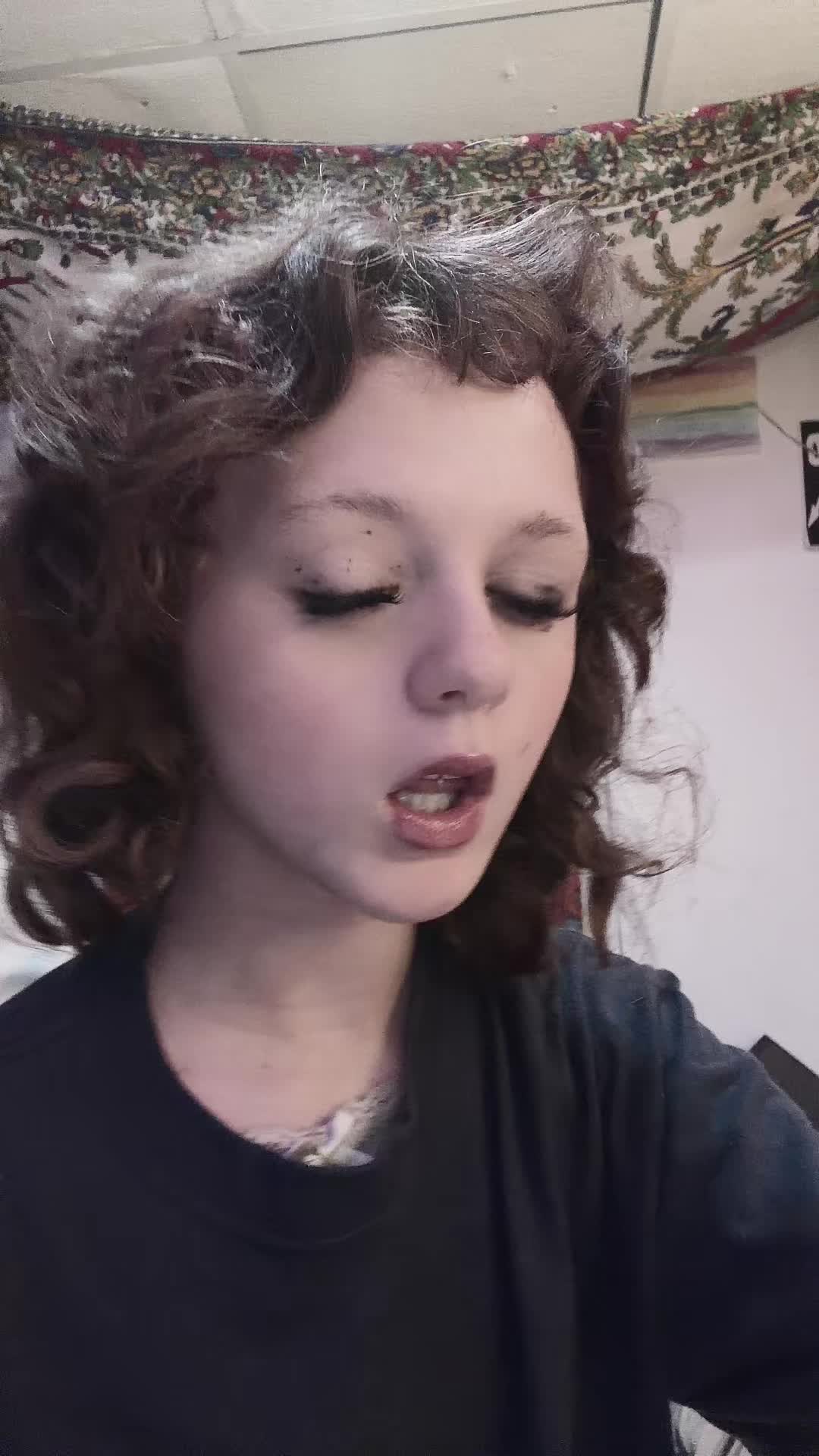 @🦇🧛&zwj;♀️𝔐𝔢𝔤𝔥𝔞𝔫🕷️🩸