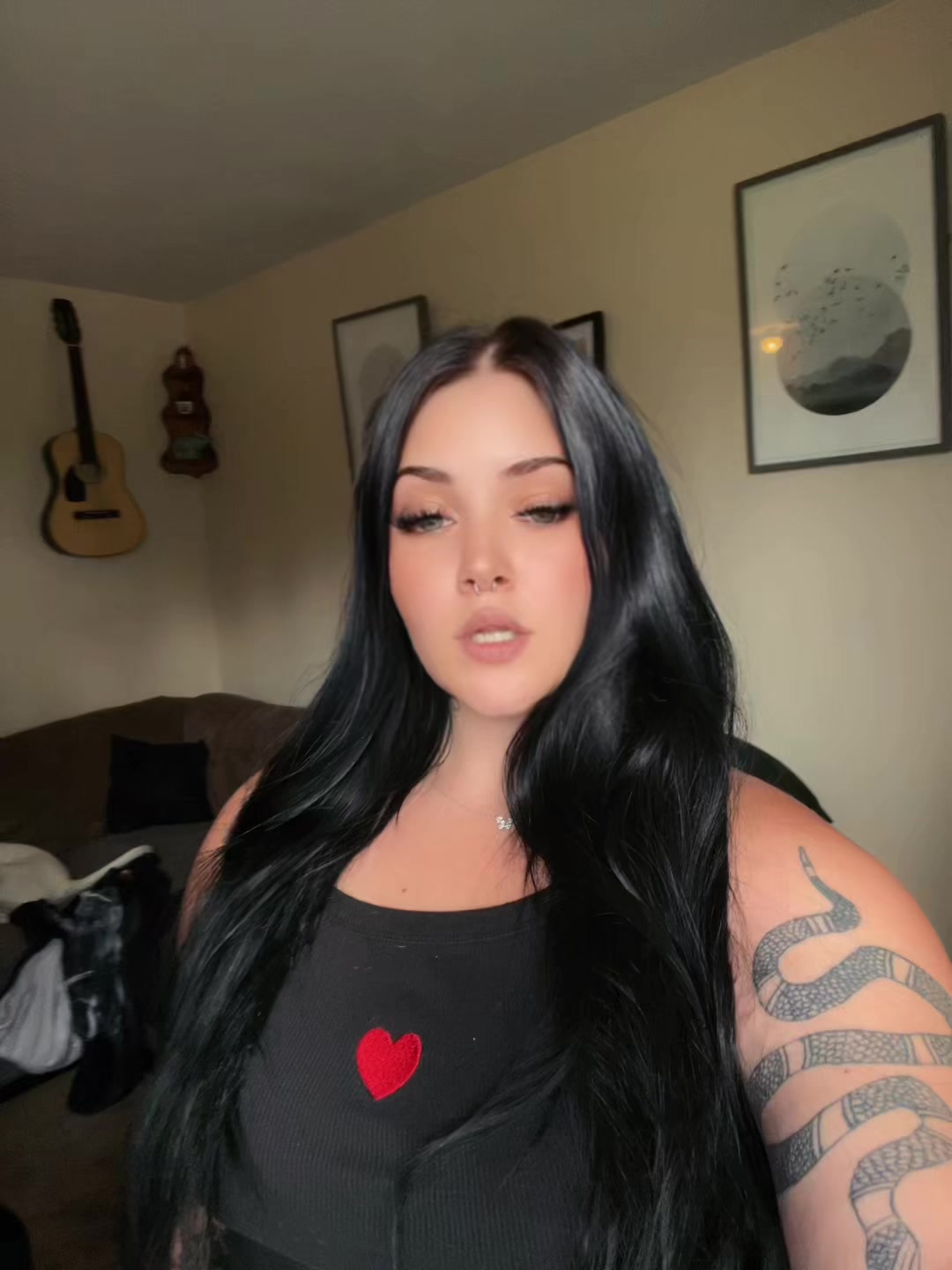 @Its_not_taylor🥀🤍🖤