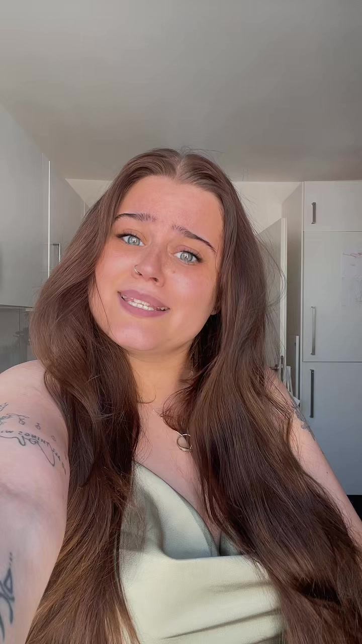@𝒜𝓃𝓃𝑒