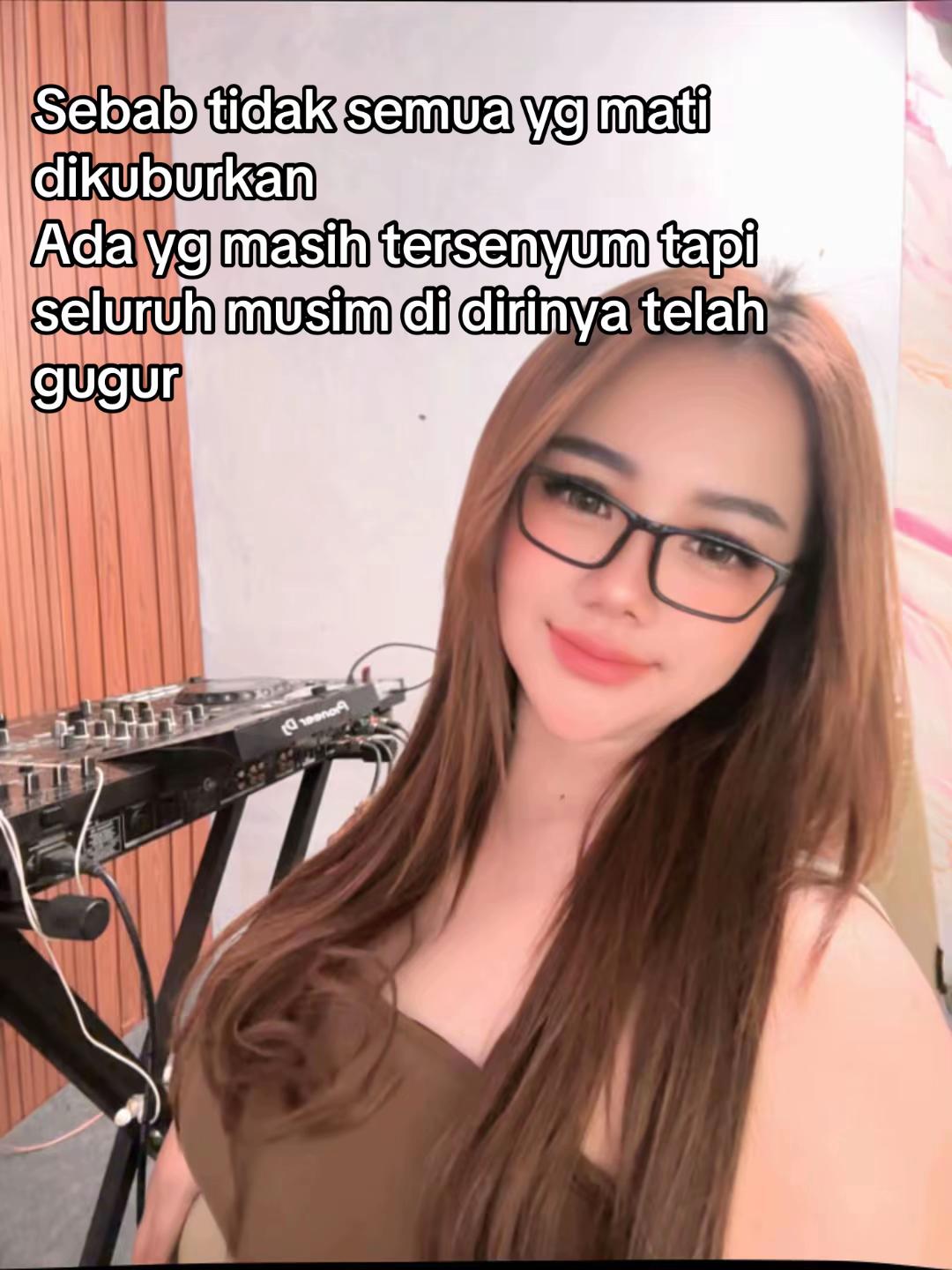 @DJ Intan Ghania