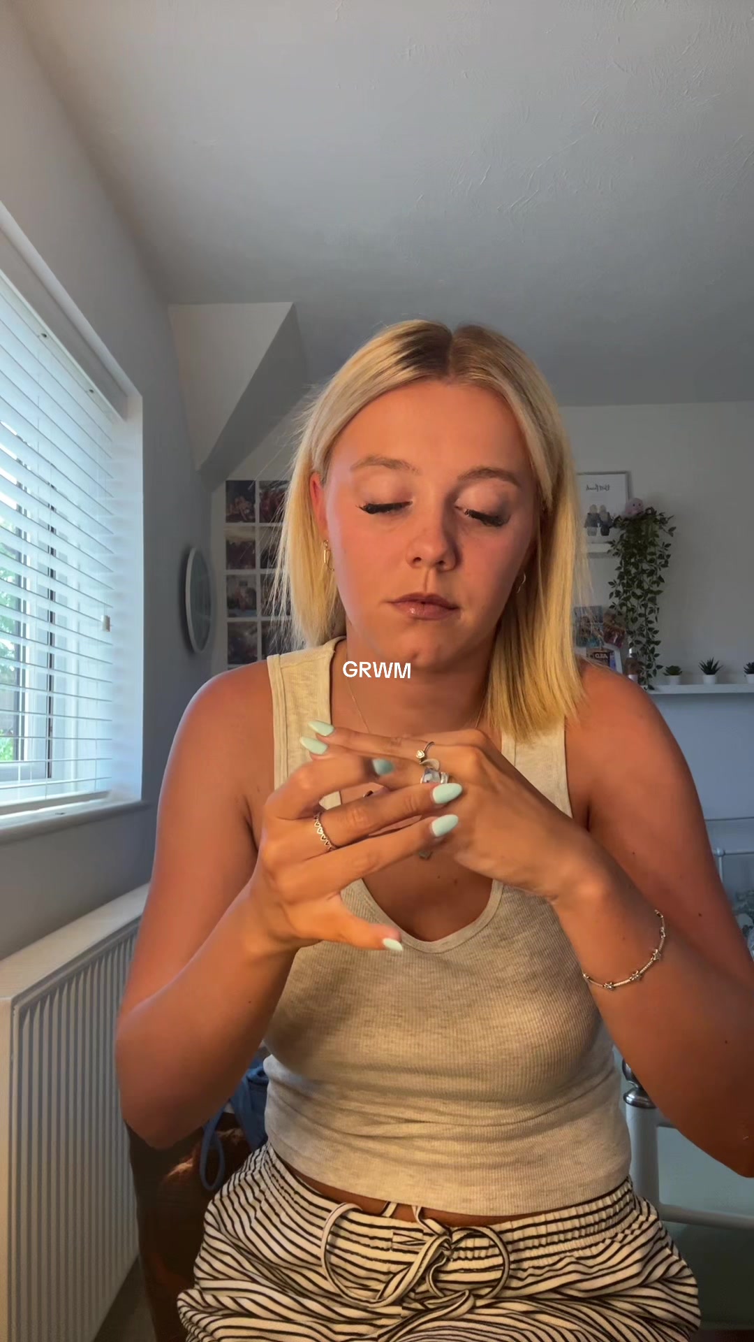 @lo