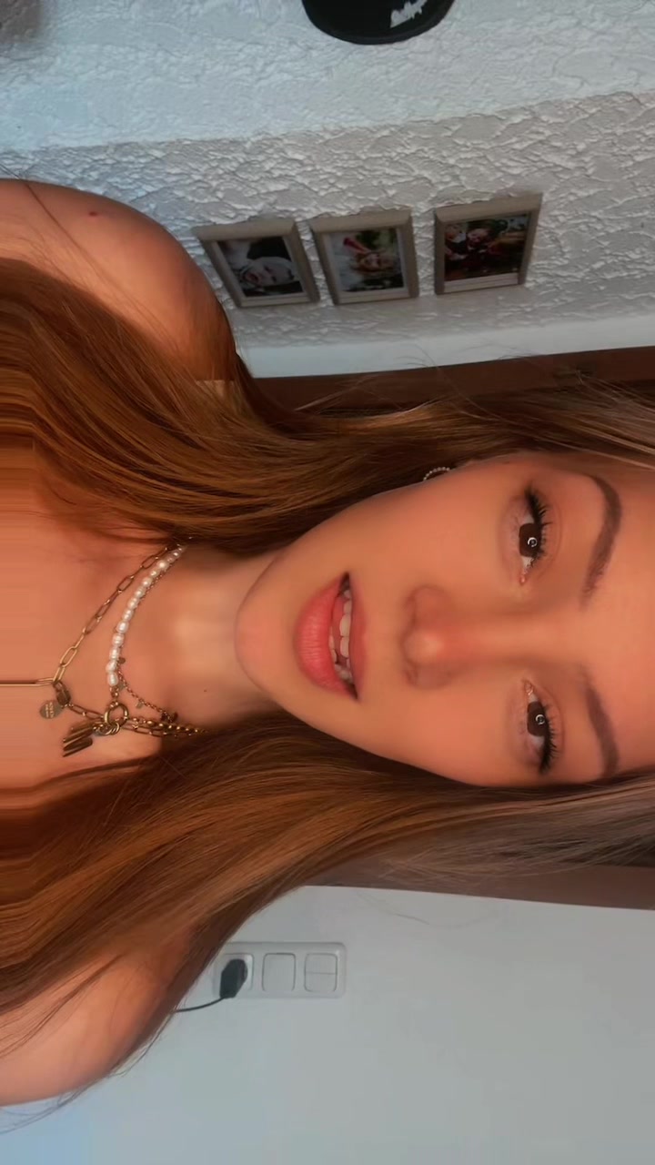@T I F F A N Y . ♡
