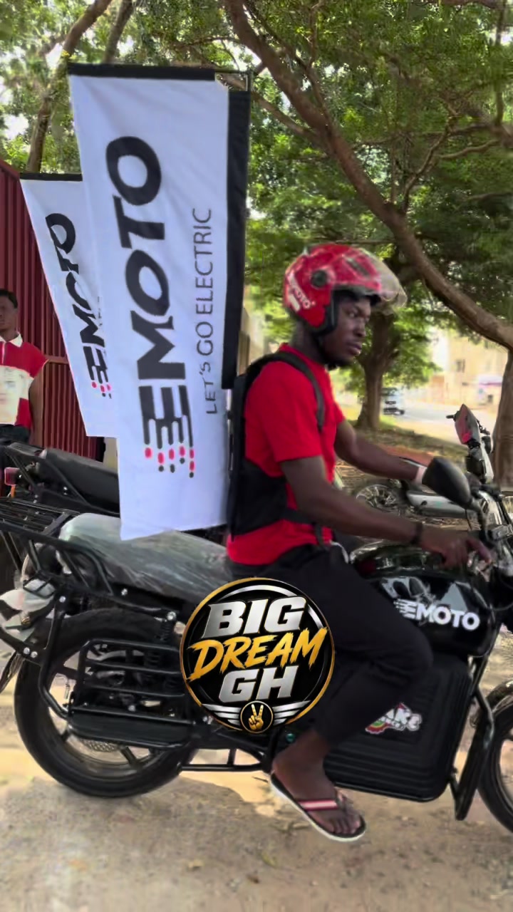 @BIG DREAM 🇬🇭🇺🇸