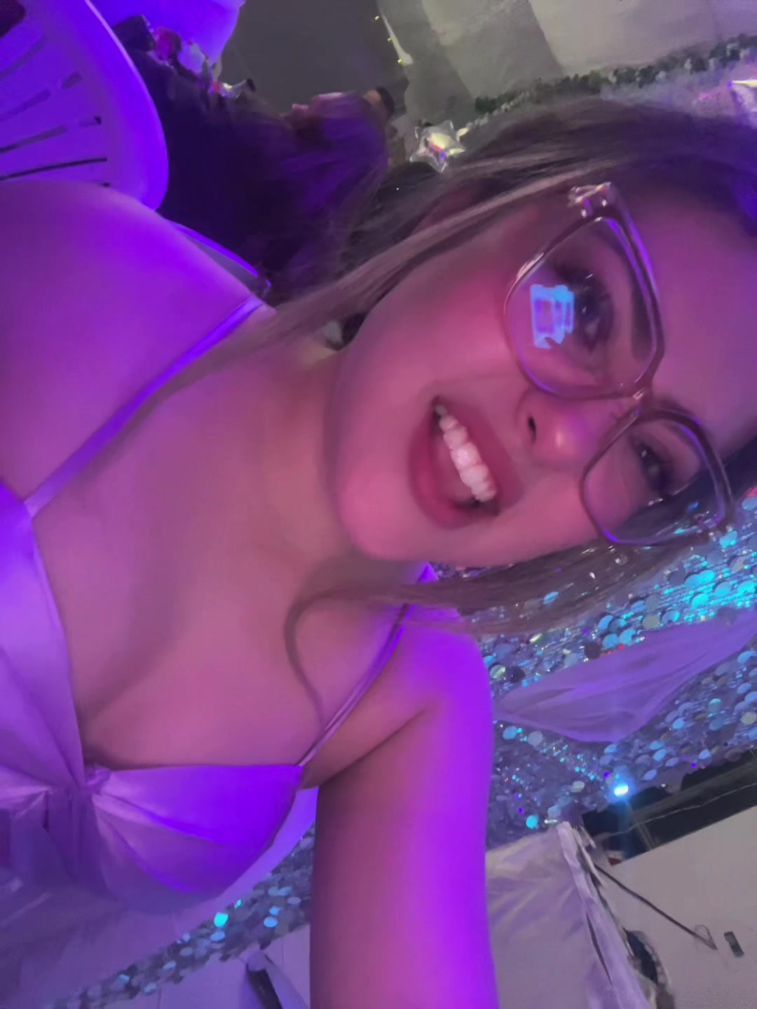 @Marialau