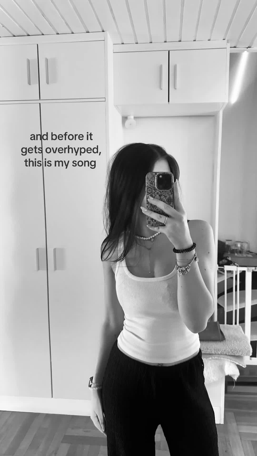 @leandrafelicitas