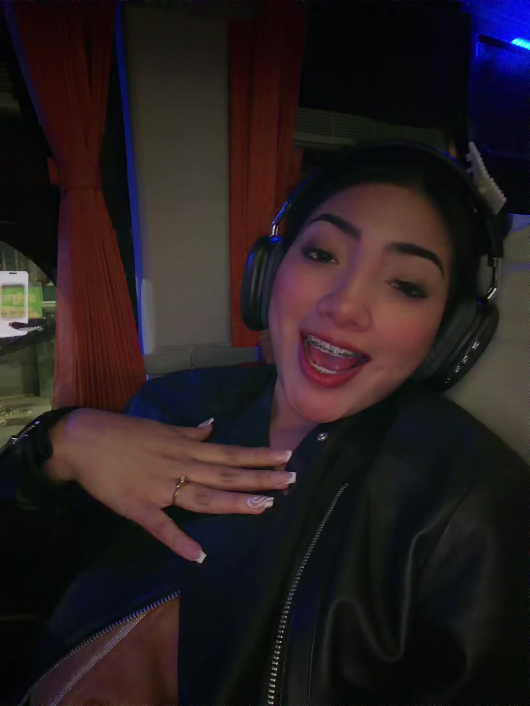 @NIKII🫦