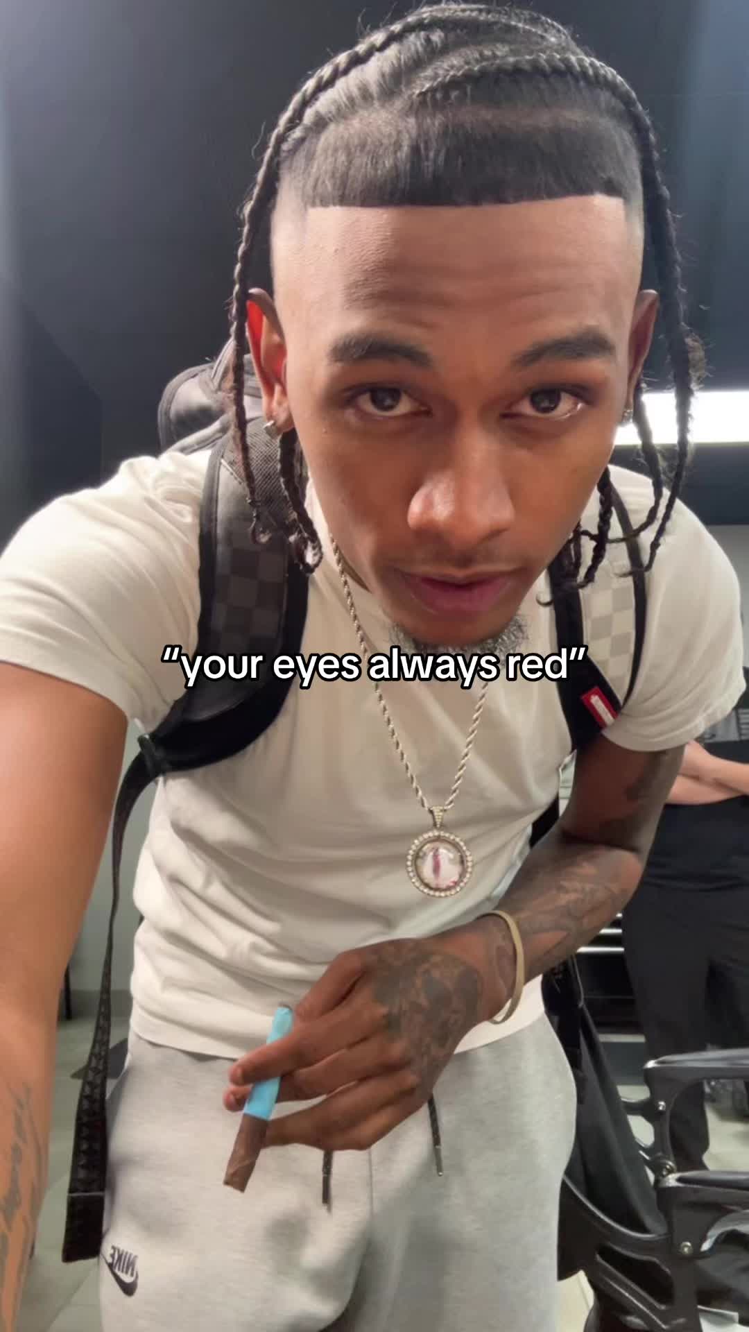 @FamousJayy🕴🏼.