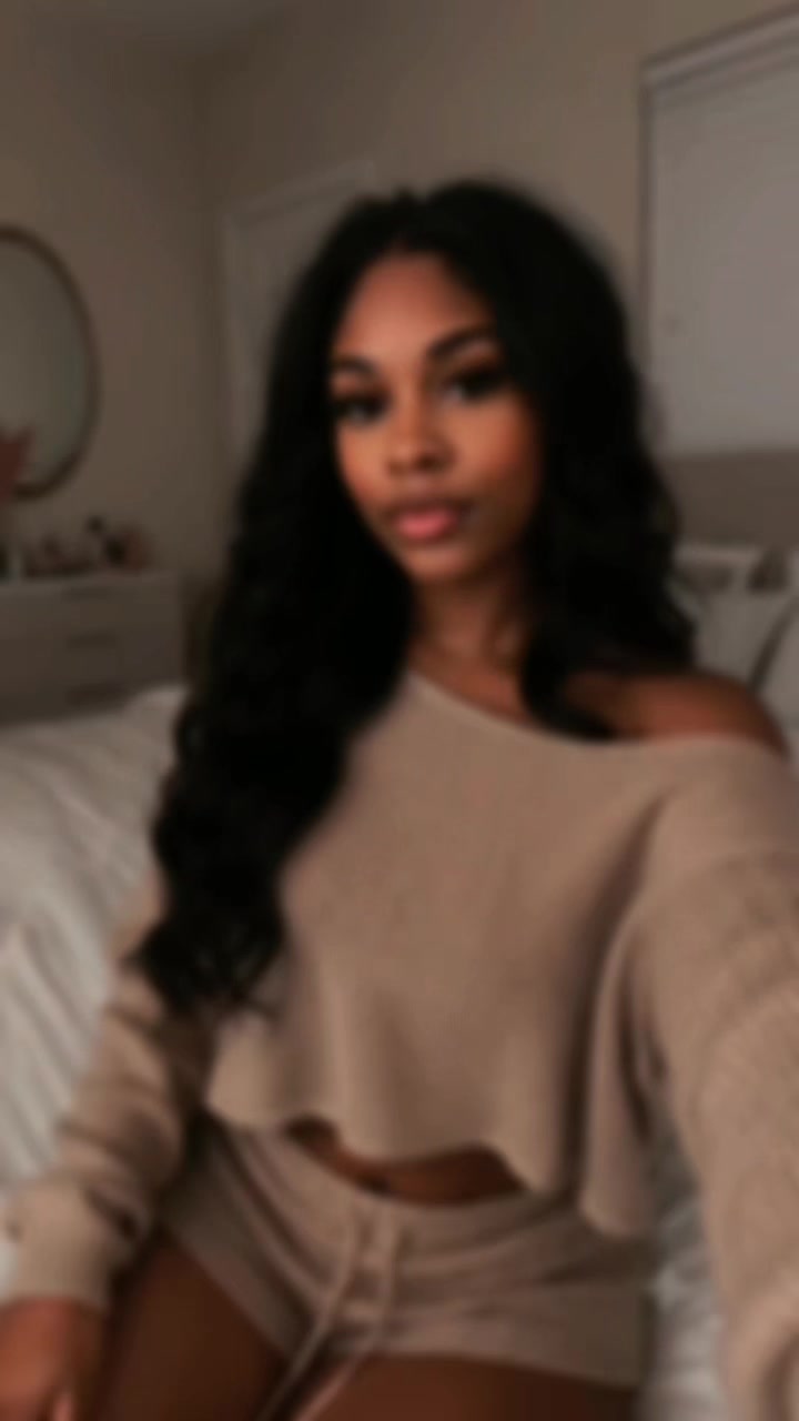 @𝓐𝓿𝓪 𝓜𝓸𝓷𝓻𝓸𝓮 🦋