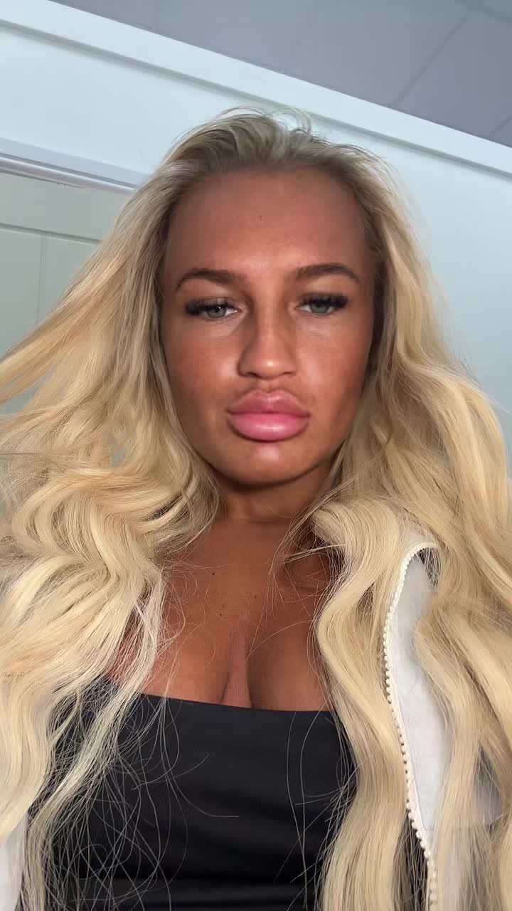 @hrglowellie