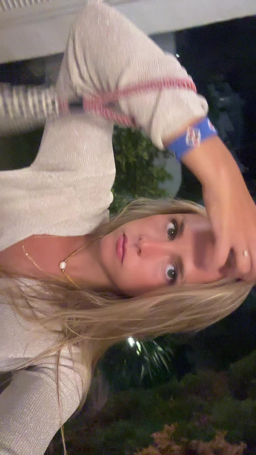 @gabrielaarauz