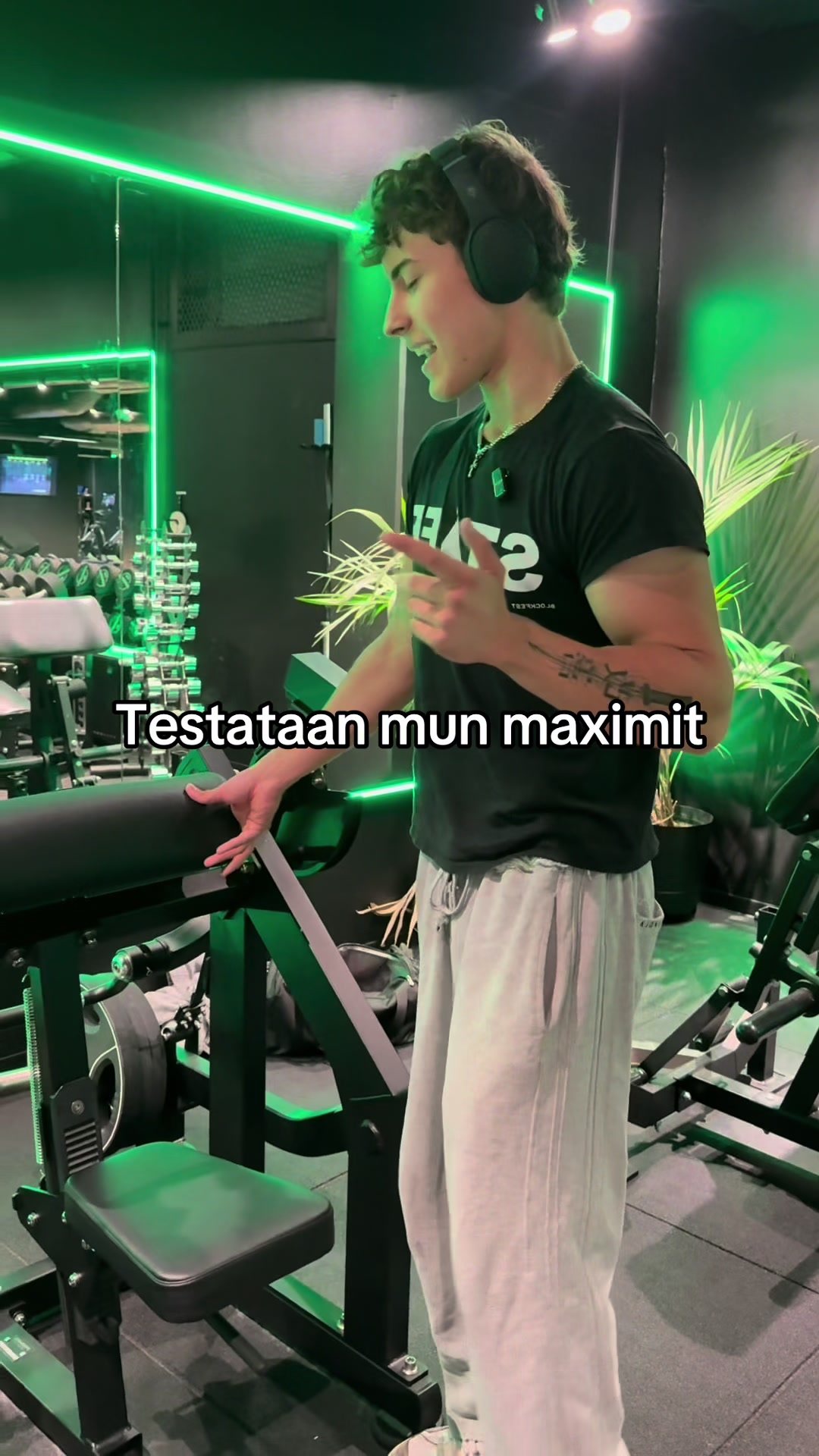 @Nicco
