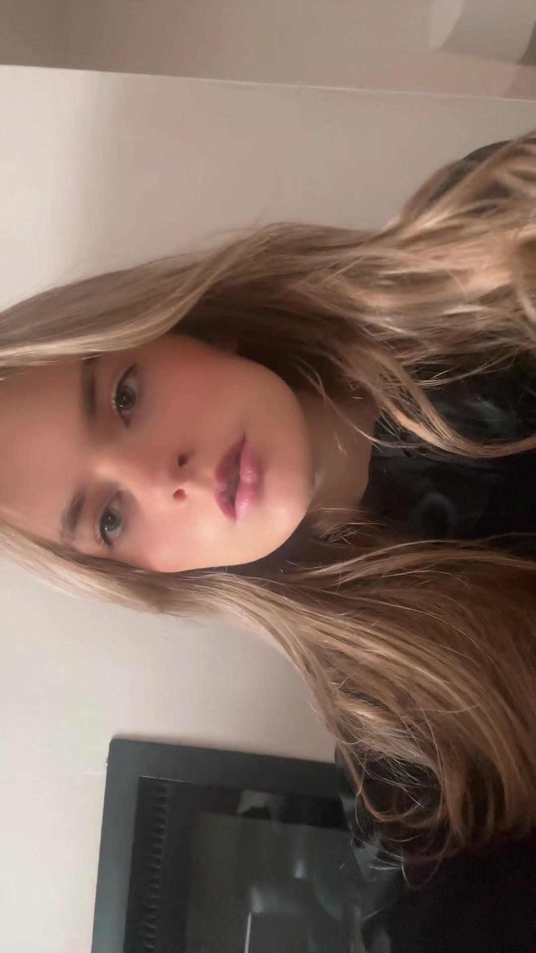 @𝓔𝓑&hearts;️