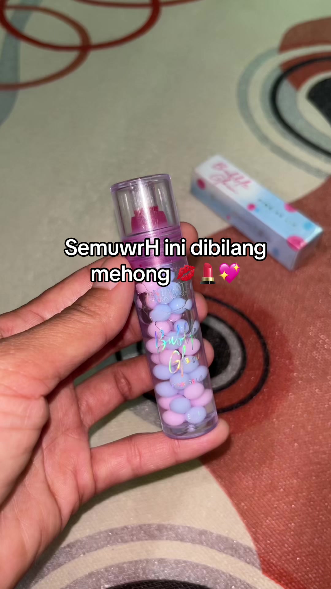 @EllaEllo🦋