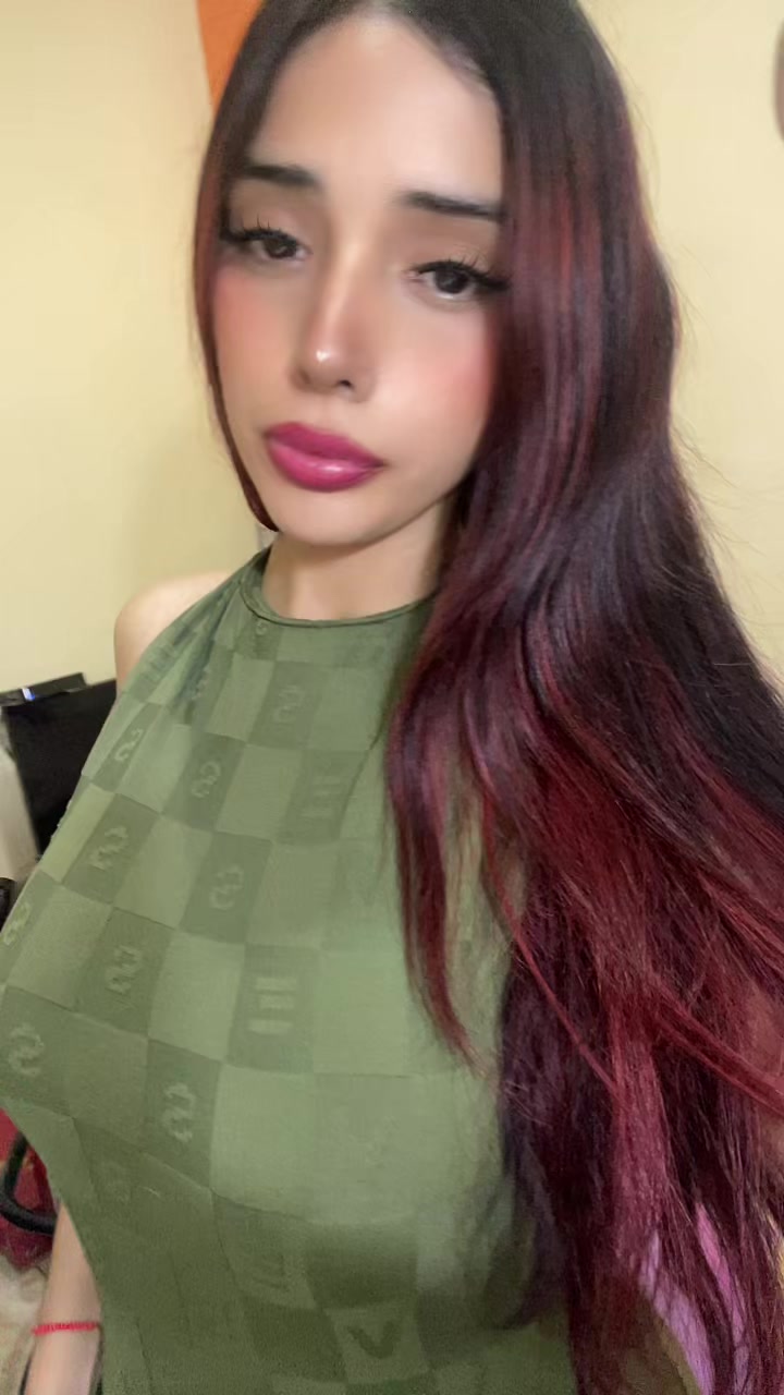 @Nicole🍒