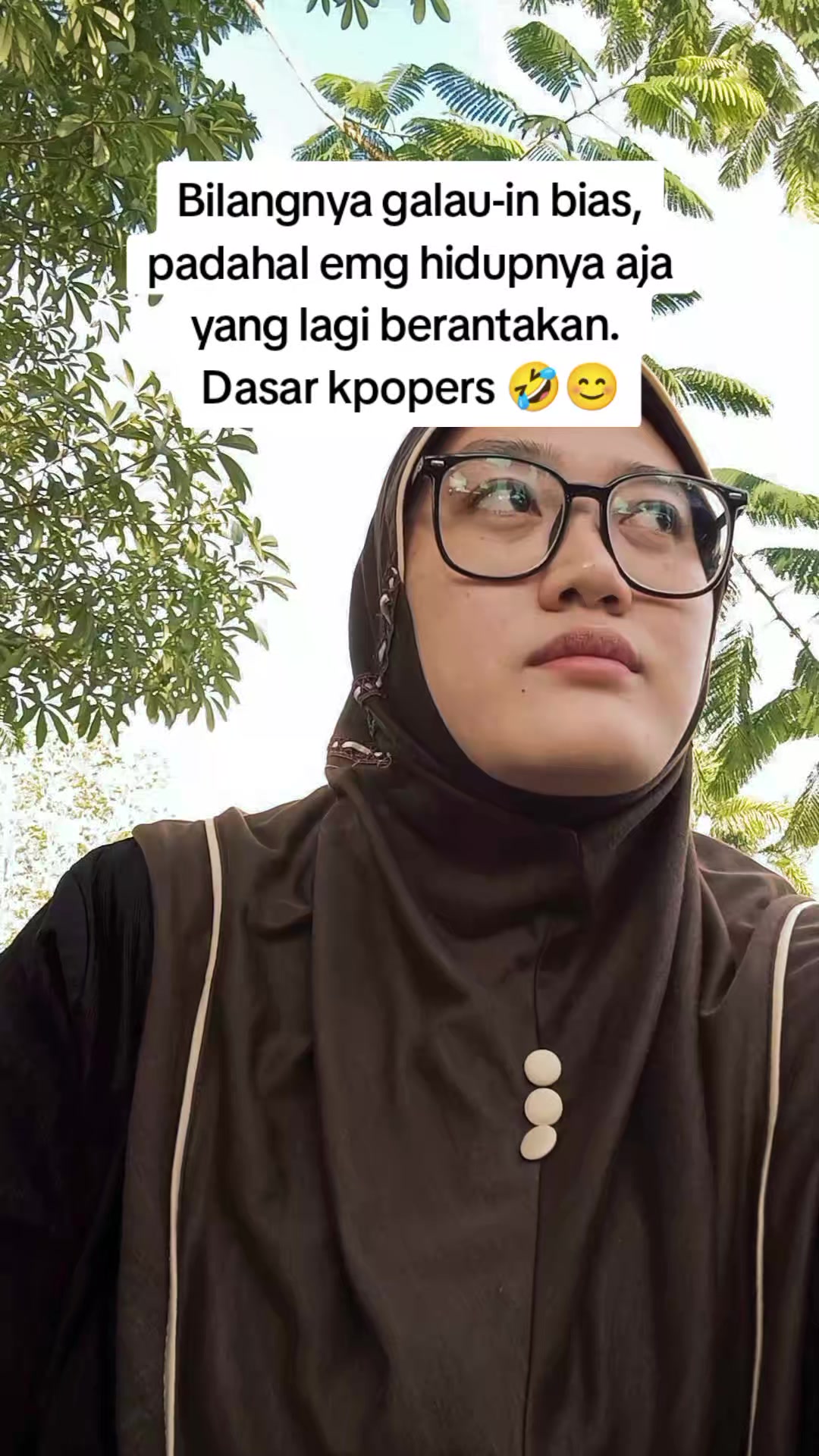 @Tia 🥸